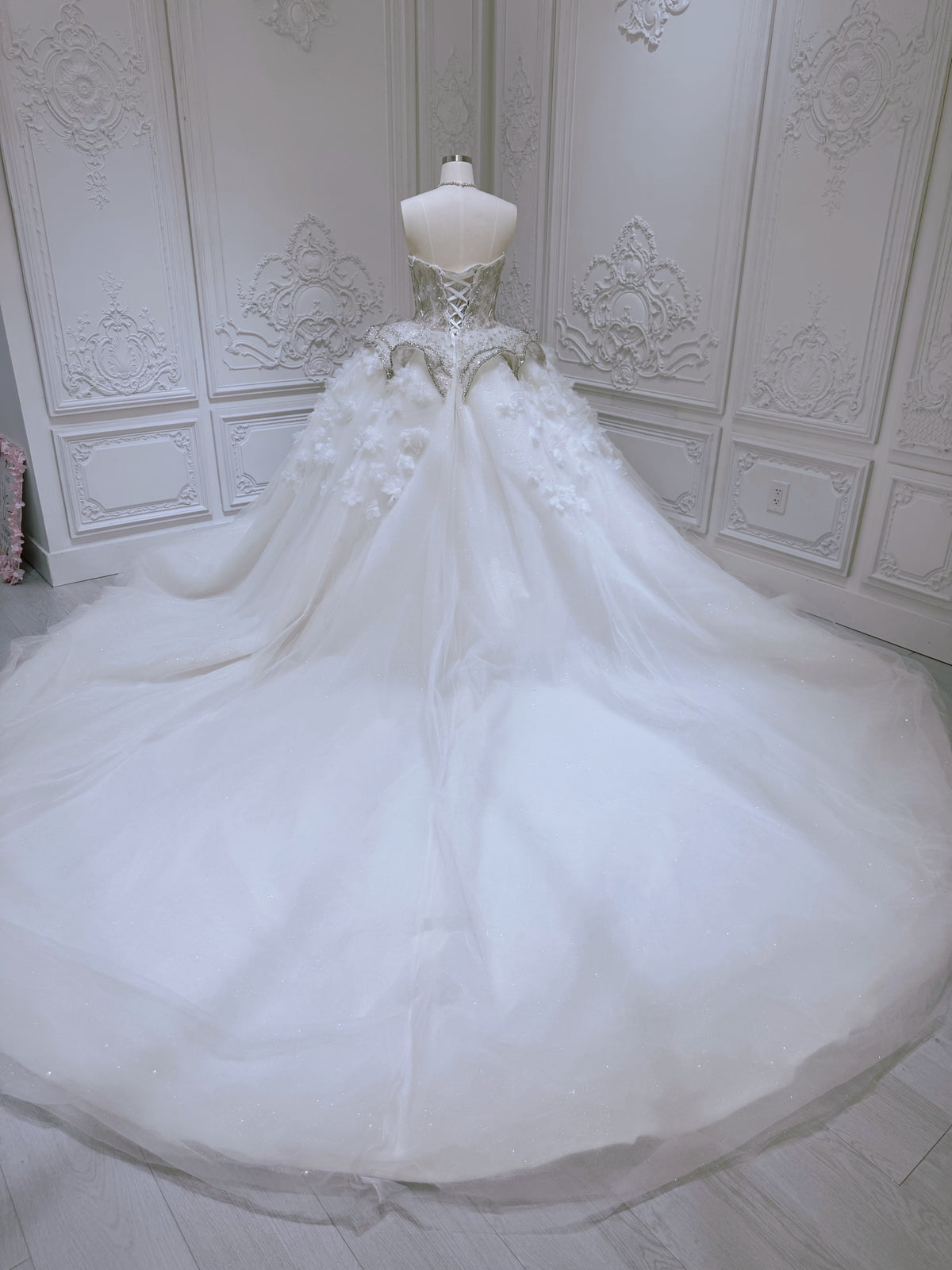 TBC-YB101 Stock of beading 3D floral fairy ballgown wedding dress