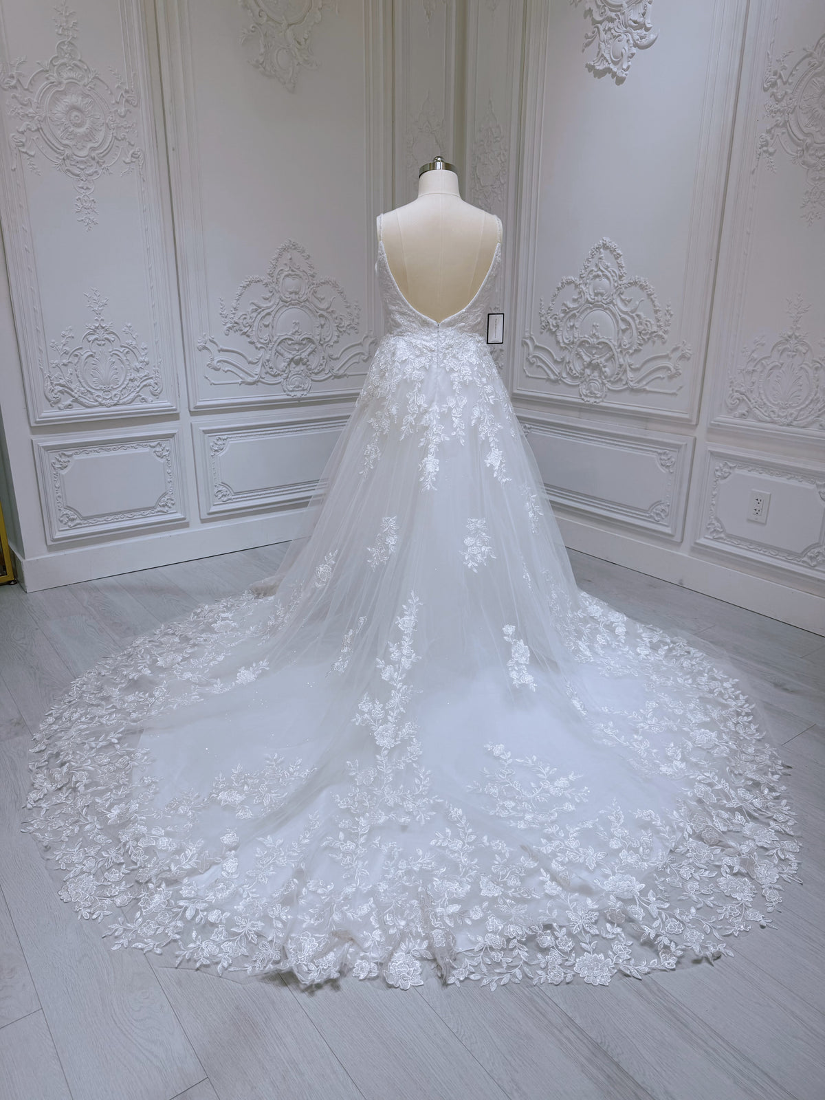 TBC-SA028 Stock clearance! Plus size 16! - Ting's Bridal Collection