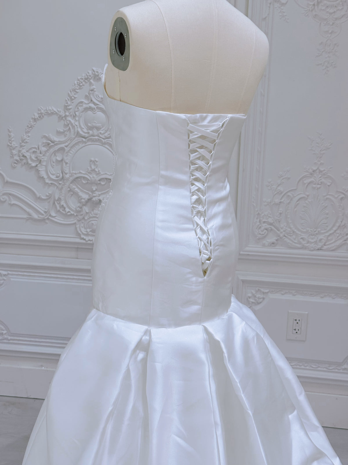 TBC- SM061 Stock of pearl beading white satin mermaid wedding dress