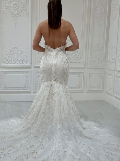 Stock Sale! Bridal size 12! Custom-made beading 3D floral lace halter neck with open back mermaid wedding dress - Ting's Bridal Collection