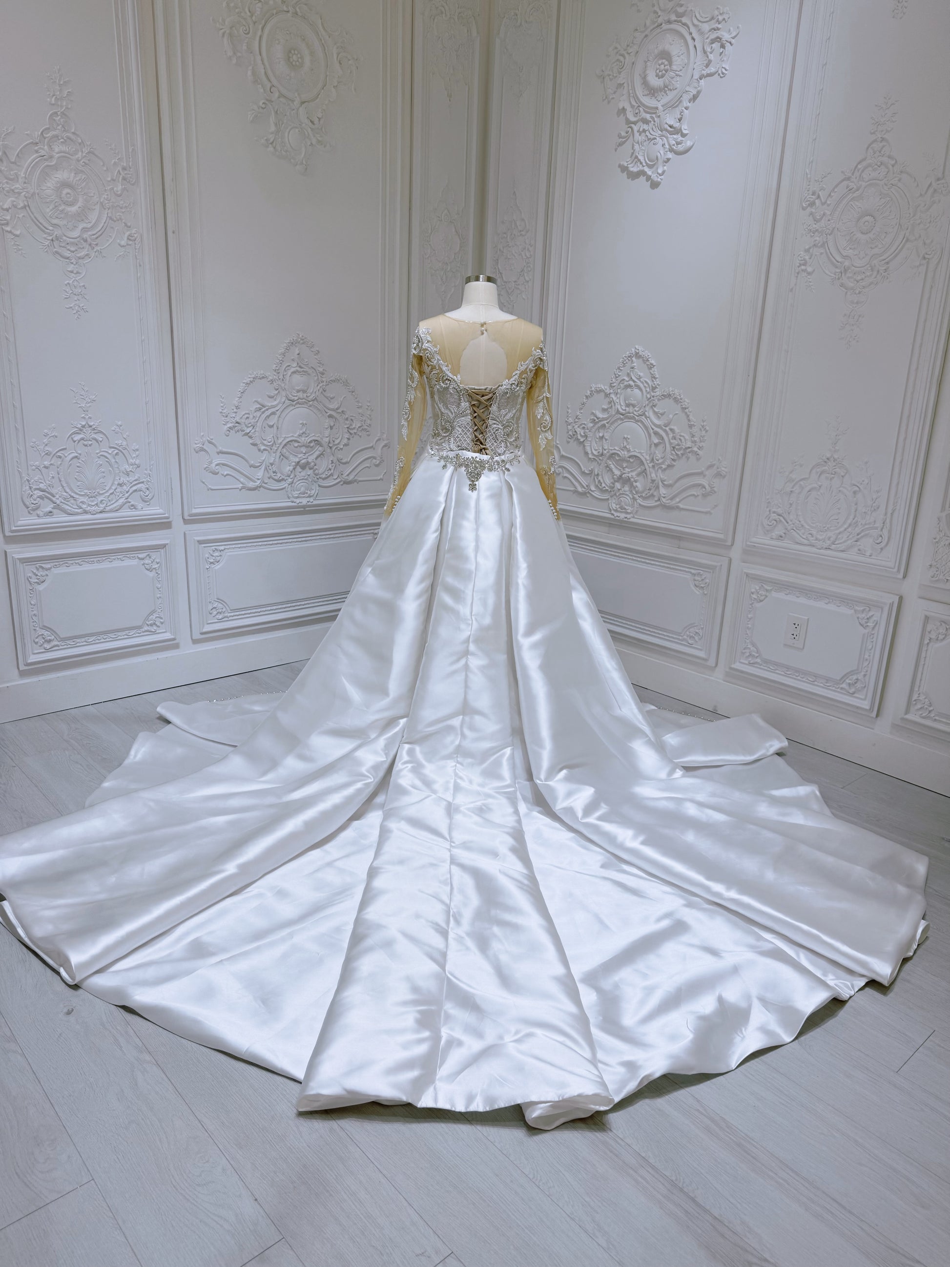 TBC-2IN1-024 Stock of luxury mermaid wedding dress with detachable satin skirt - Ting's Bridal Collection