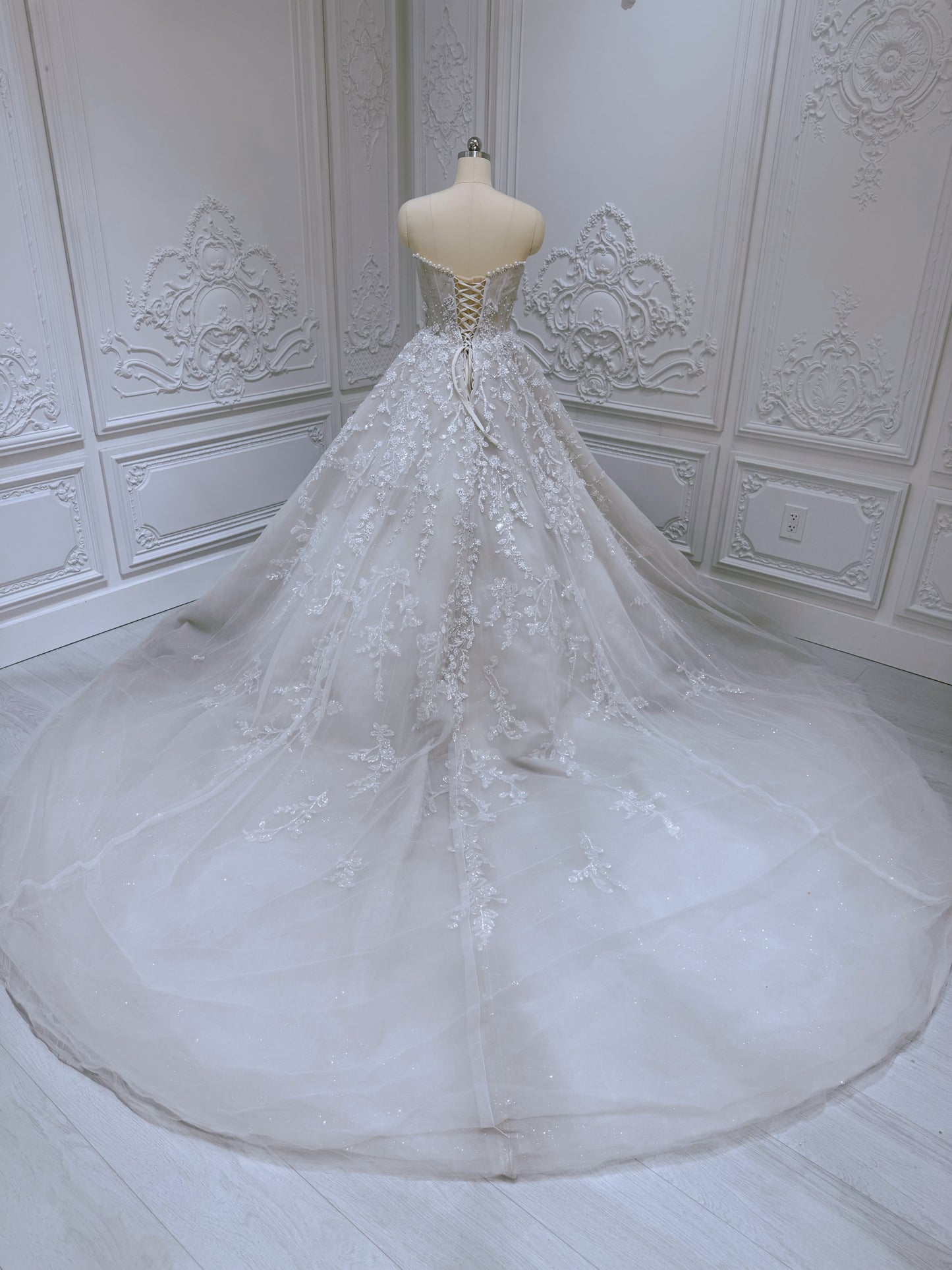 Stock clearance! Size 8! Ivory beading 3D floral ballgown fairy wedding dress - Ting's Bridal Collection