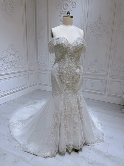 Stock clearance! Bridal size 16. Off white feather with beading lace bling mermaid wedding dress - Ting's Bridal Collection
