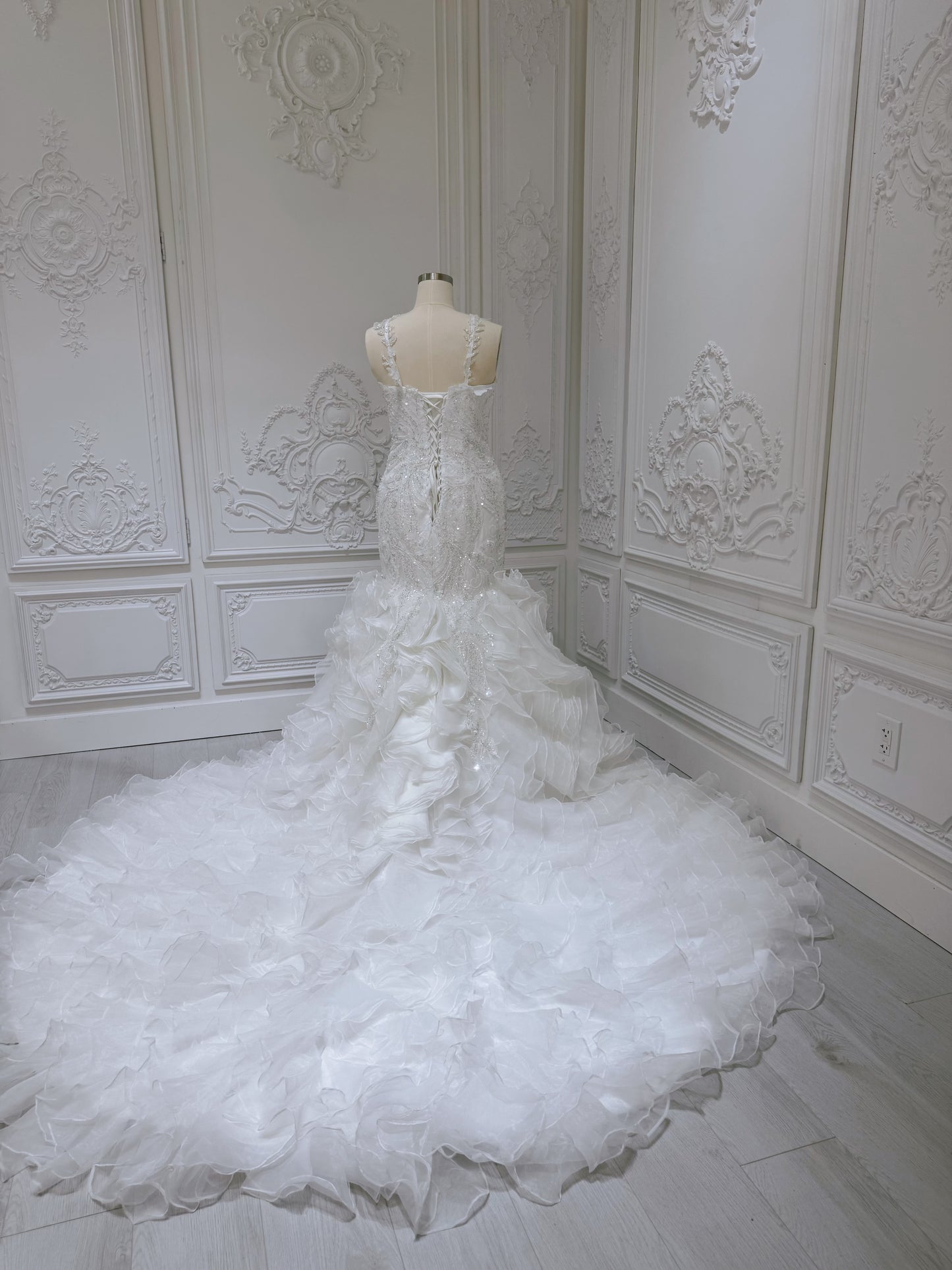 Stock Clearance! Bridal size 14! Custom-made beading lace sweetheart mermaid wedding dress with ruffled skirt - Ting's Bridal Collection