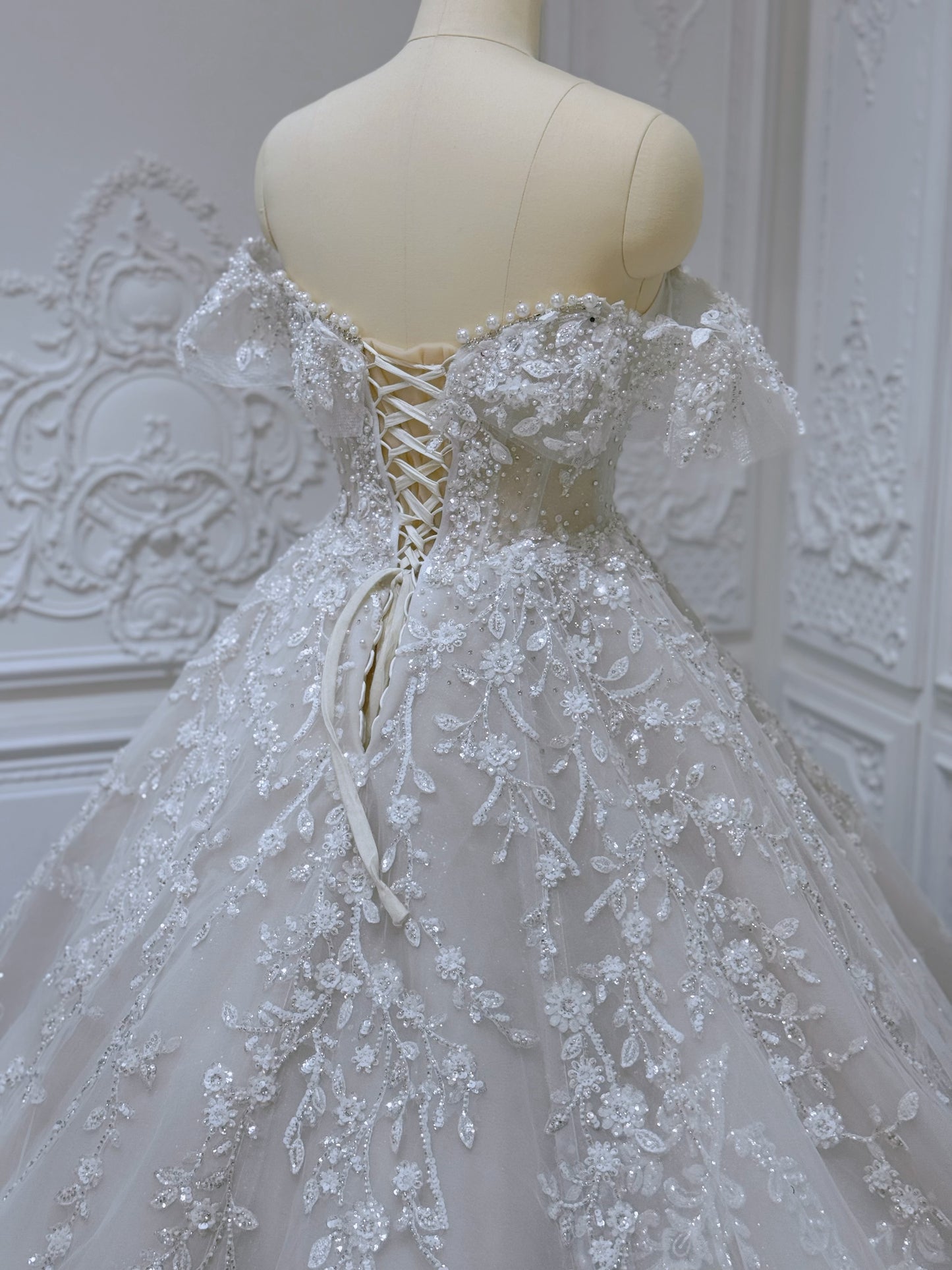 Stock clearance! Size 8! Ivory beading 3D floral ballgown fairy wedding dress - Ting's Bridal Collection