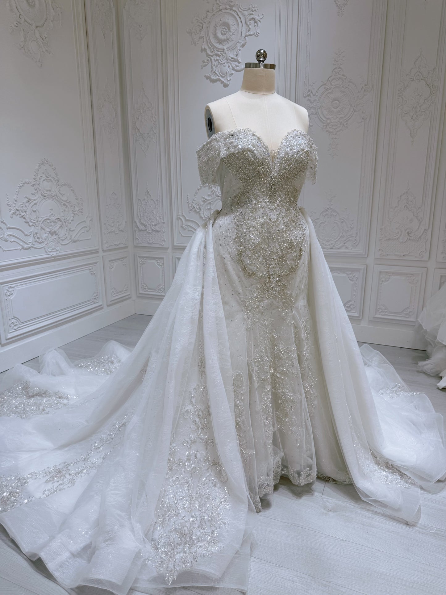 Stock clearance! Bridal size 16! Off white 2 in 1 look feather mermaid wedding dress with detachable skirt. - Ting's Bridal Collection