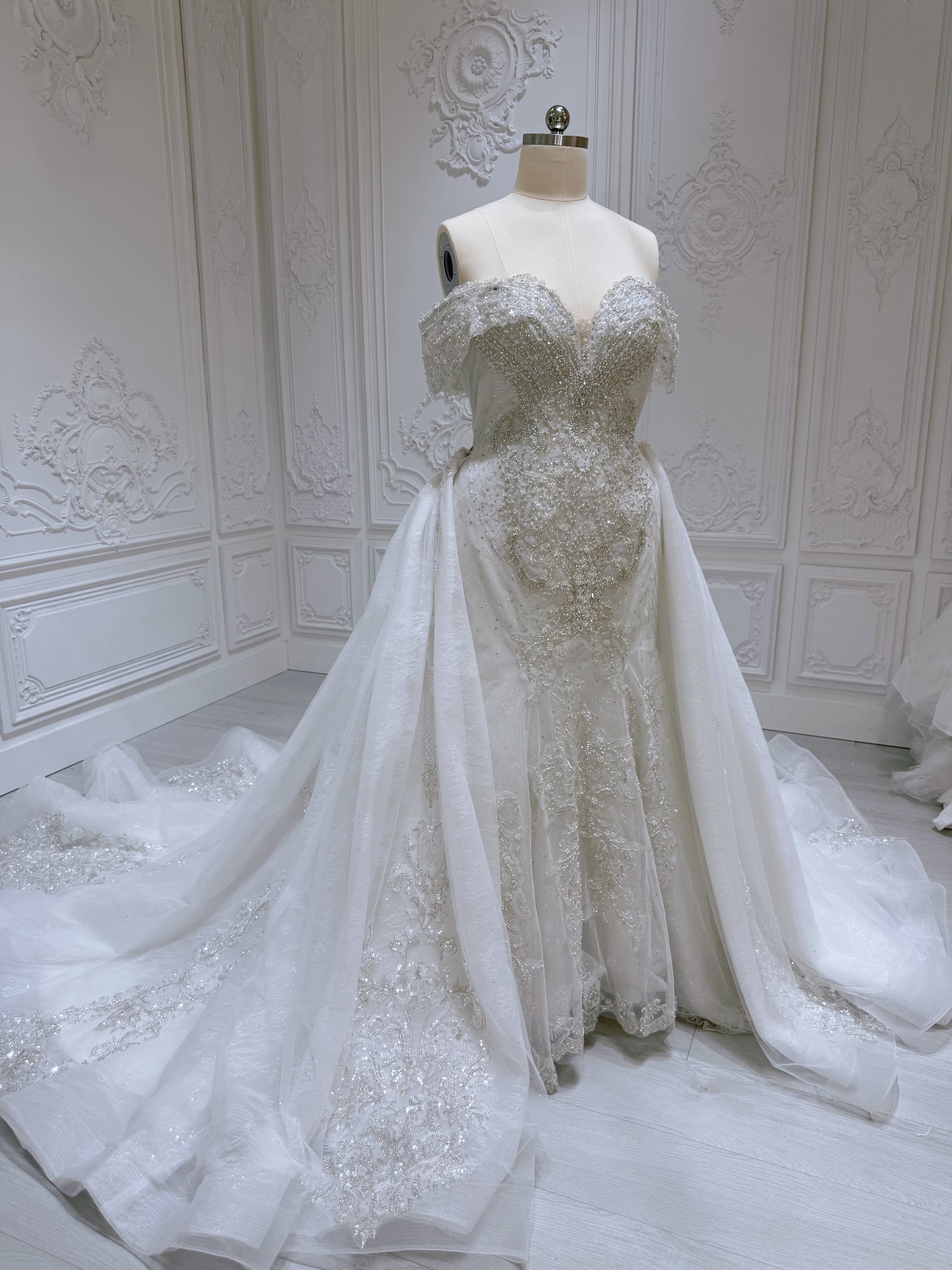 Stock clearance! Bridal size 16! Off white 2 in 1 look feather mermaid wedding dress with detachable skirt. - Ting's Bridal Collection