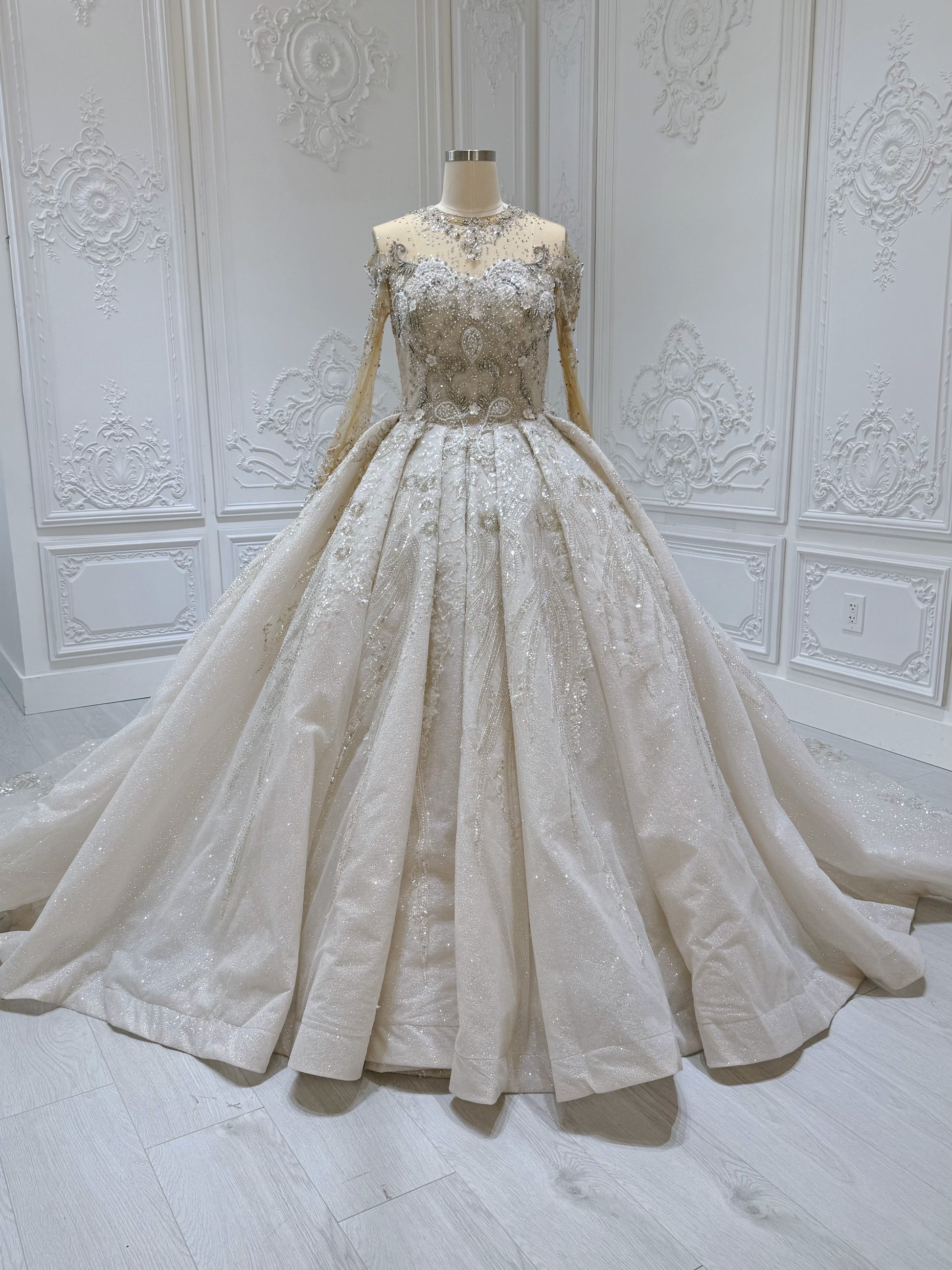 white christmas dresses Stock Clearance! Bridal size 12! Luxury beading long sleeve with high –  Ting's Bridal Collection