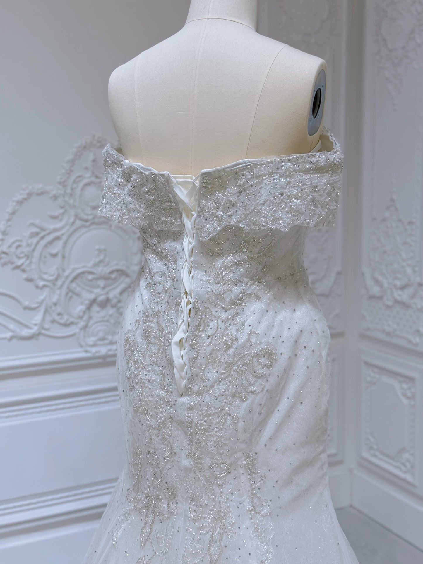 Stock clearance! Bridal size 16! Off white 2 in 1 look feather mermaid wedding dress with detachable skirt. - Ting's Bridal Collection