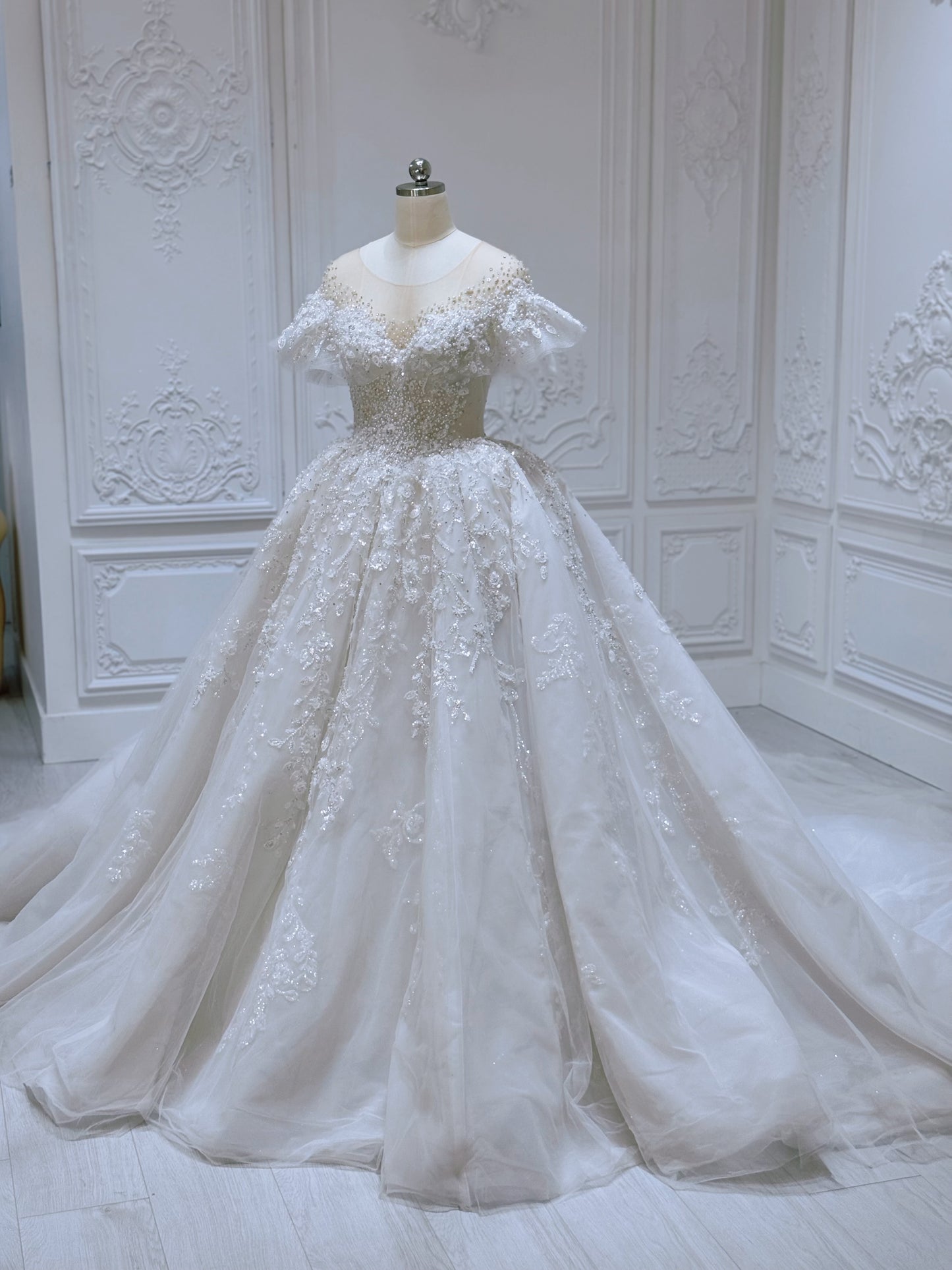 Stock clearance! Size 8! Ivory beading 3D floral ballgown fairy wedding dress - Ting's Bridal Collection