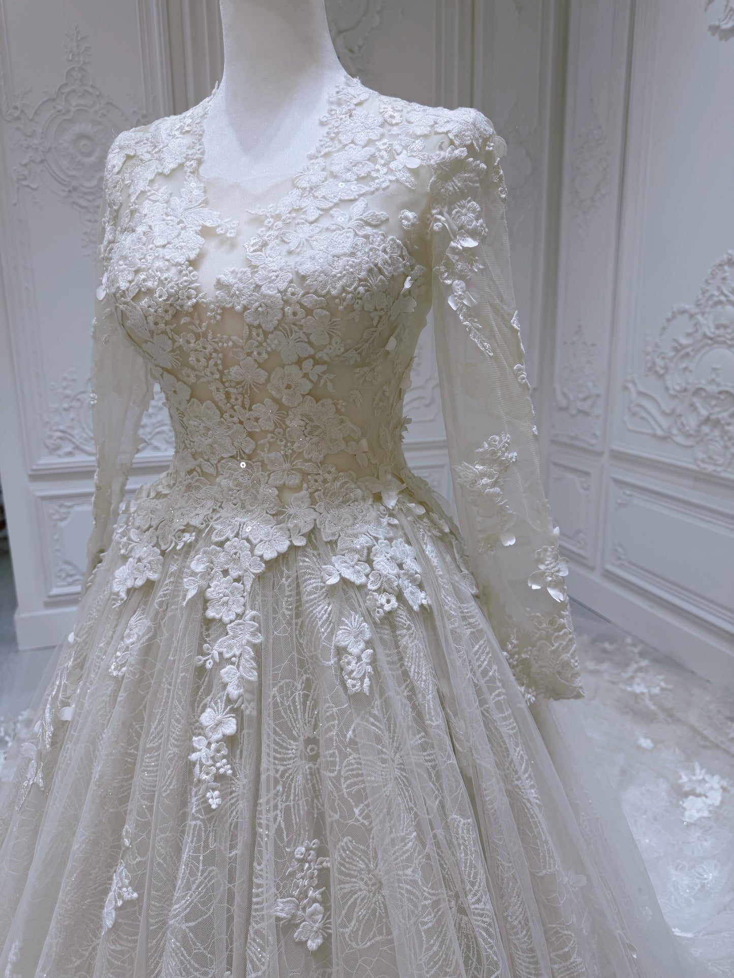 Stock clearance floor sample! Size 0. Ivory long sleeve lace Aline wedding dress - Ting's Bridal Collection