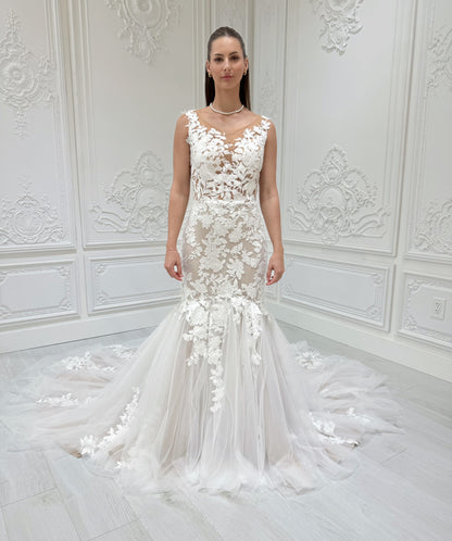 Stock sale! Custom-made champagne sleeveless floral lace embroidered mermaid wedding dress - Ting's Bridal Collection