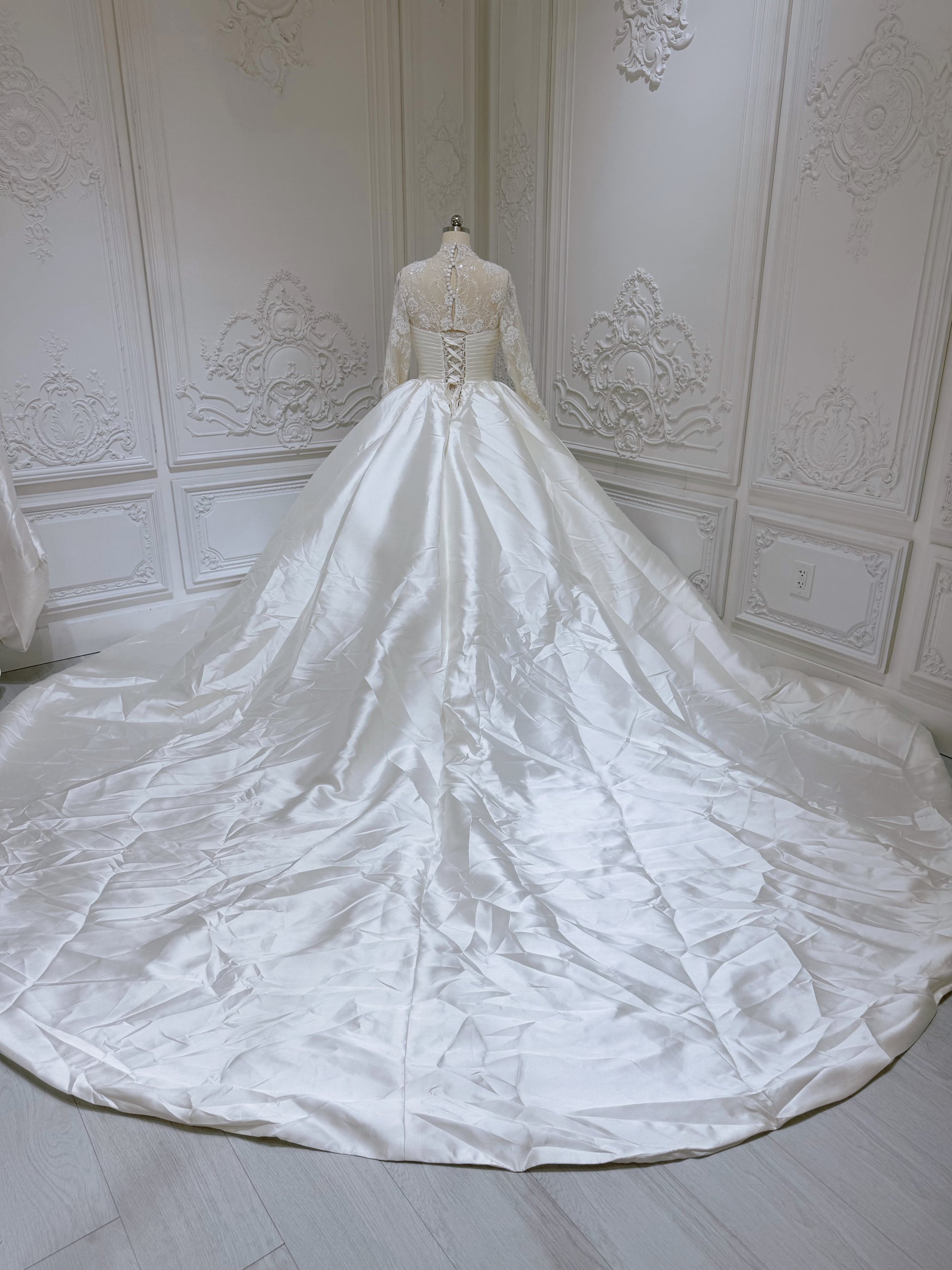 TBC-ZB096 Custom-made ivory lace satin long sleeve royal ballgown  wedding dress - Ting's Bridal Collection