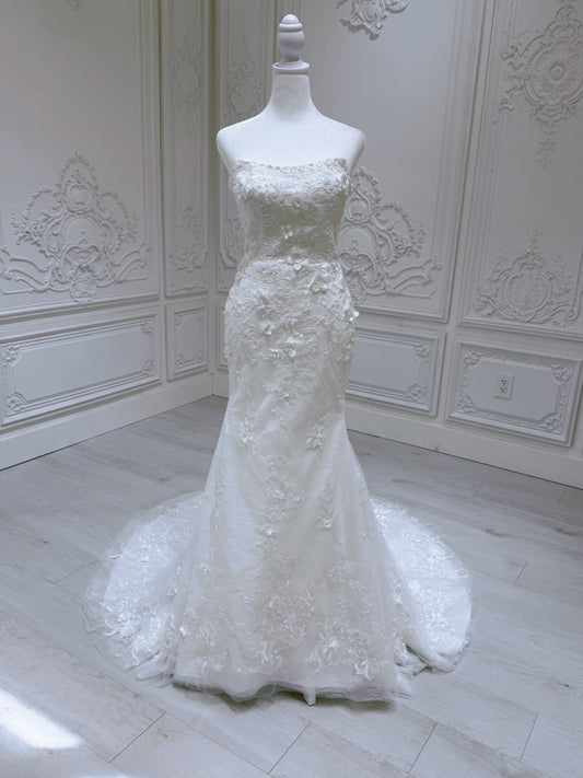 Custom-made white color strapless lace mermaid wedding dress - Ting's Bridal Collection