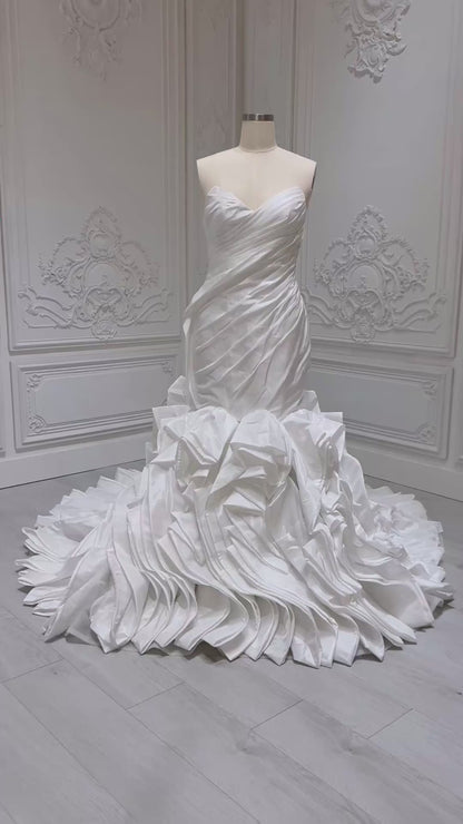 Stock clearance Bridal size 14! White satin pleated mermaid wedding dress with ruffled skirt