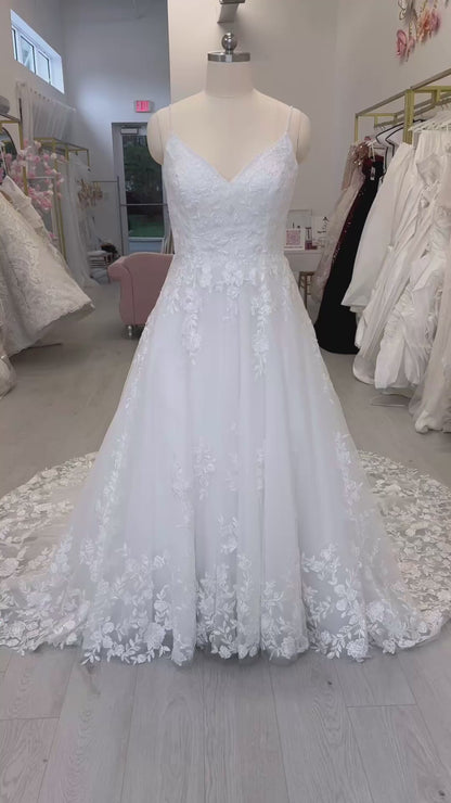 Stock Clearance! Plus size 18! Stock of white spaghettini strap V-Neck lace embroidered Aline floral wedding dress